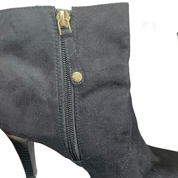 Isaac Mizrahi for Target Black Faux Suede Ankle Boots Heels Booties Size 8 - Picture 6 of 11